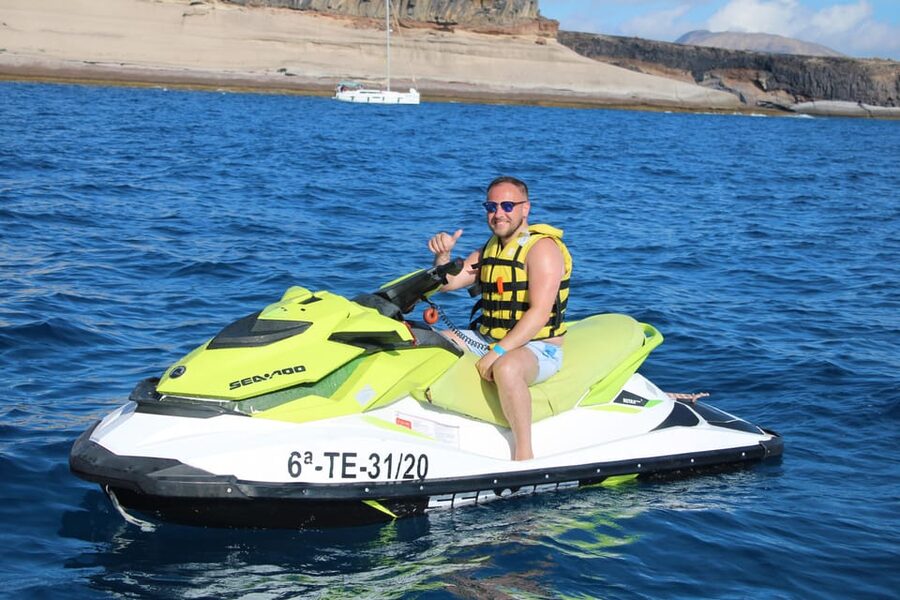 From Puerto Colon : 1 hour adrenaline JetSki tour - Booking flexibility and practical value