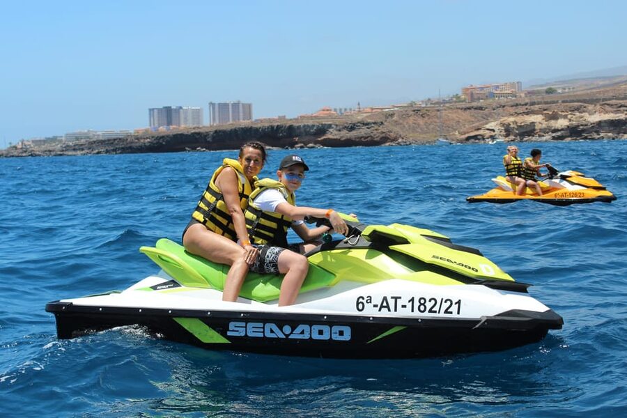 From Puerto Colon : 1 hour adrenaline JetSki tour - The safety briefing and equipment check