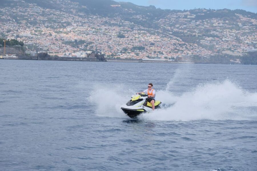 Funchal: Jet Ski Circuit - Riding in the Designated Sea Area