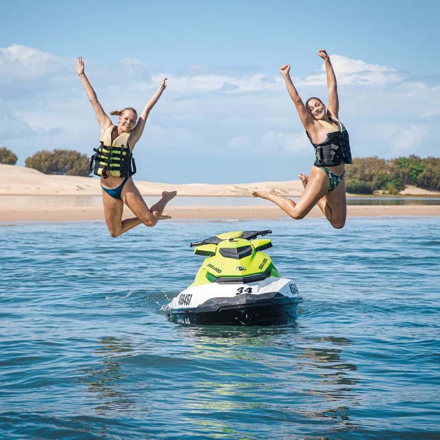 Gold Coast: 30 min Jet Ski Hire - No Slow Zones - Starting behind the blue shop