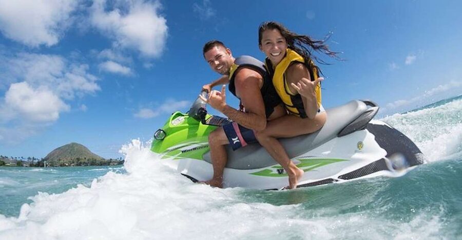 Hawaii Kai: Maunalua Bay Jet Ski Ride - Getting ready at the check-in office
