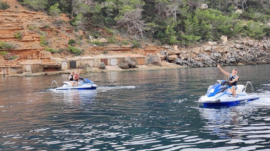 Ibiza Jet Ski Tour: San Antonio to Cala Salada - No License - Why the water and coves make the short trip worthwhile