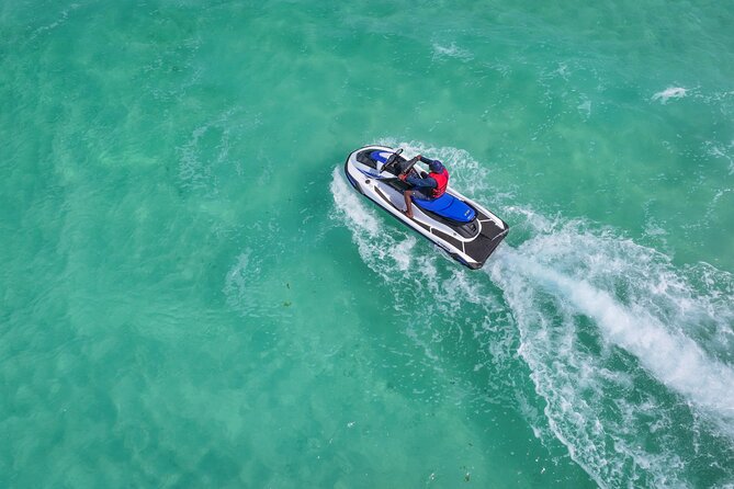 Jet Ski Adventure in Crystal Waters of Turks and Caicos - What the guides add to the experience