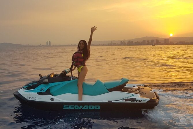 Jet Ski Experience without license in Barcelona - Who will enjoy this most?