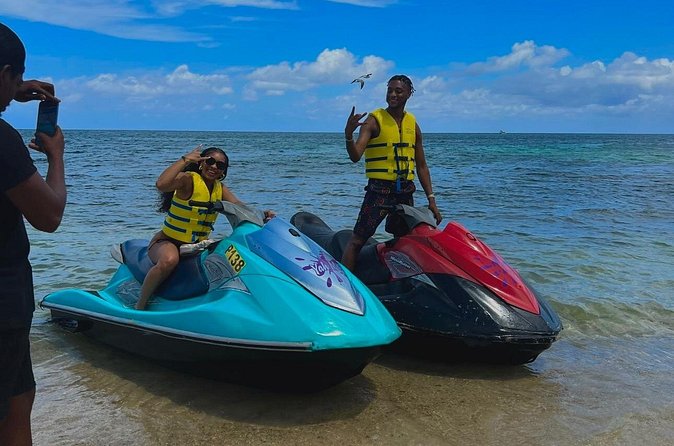 Jet Ski in Montego Bay - Speed, waves, and 360-degree turns