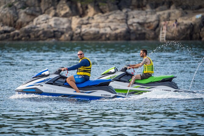 Jet Ski Rent 30 min - Choosing Between Beaches, Caves, and the Elaphiti Islands