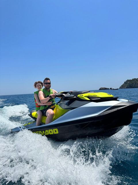 Jet ski Rent in Taormina and Letojanni. Partner White Lotus - Reaching the water from Taormina and Isola Bella