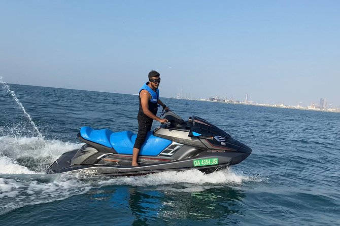 Jet Ski Ride Dubai: Burj Khalifa & Burj Al Arab with Fresh Juice - Your First Ten Minutes on the Yamaha WaveRunner