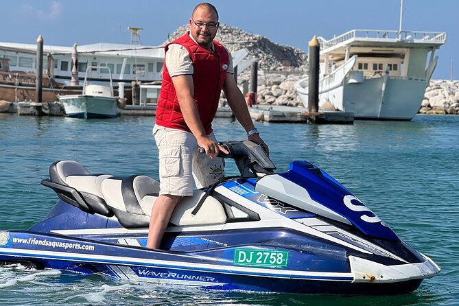 Jet Ski Ride in Dubai - What the guides add to the experience