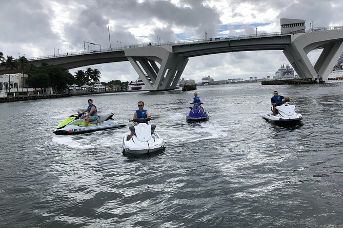 Jet Ski Ride in Fort Lauderdale Beach - What the guide adds to the experience