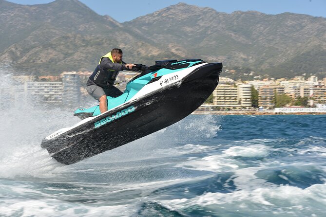 JET SKI TOUR Experience 1 Hour. - Why the guided format helps