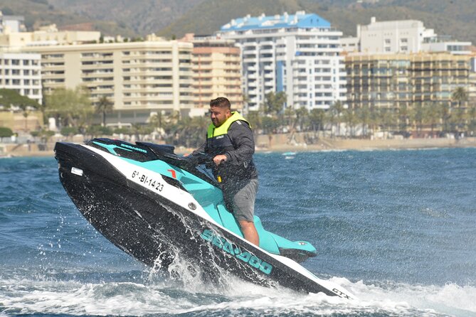 JET SKI TOUR Experience 1 Hour. - Safety details for families and first-time riders