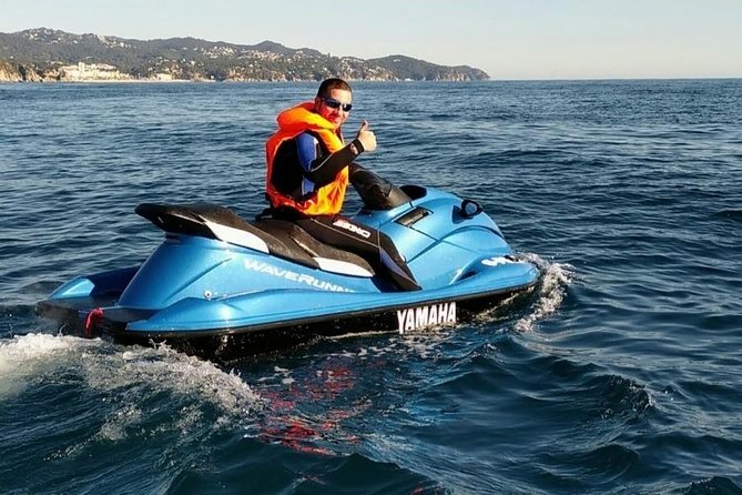 Jet ski tour in Lloret, Blanes and Tossa - Setting out from Cala Canyelles