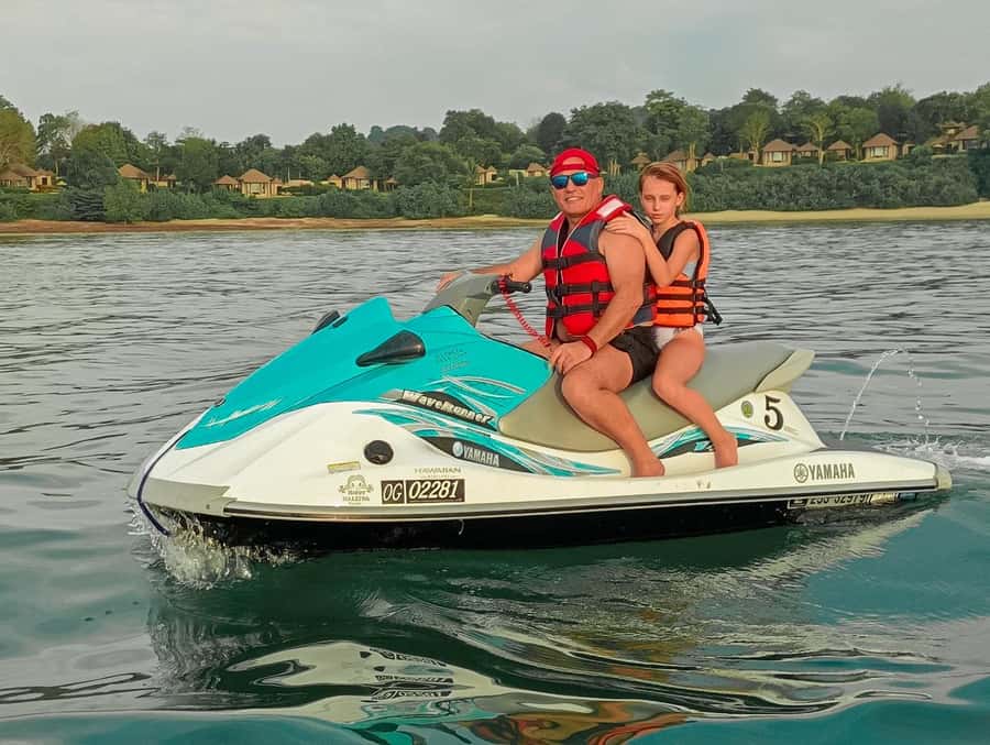 Jetski Halfday - Safety, health, and comfort details matter here