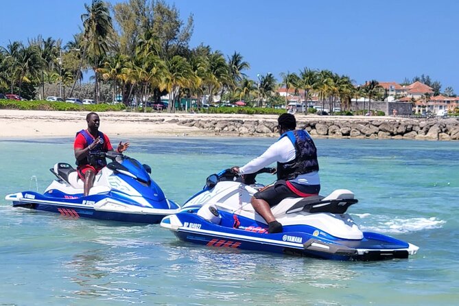 Jetski Rentals Nassau Bahamas. Transportation included (free) - Arriving at the beach and preparing for the jetski