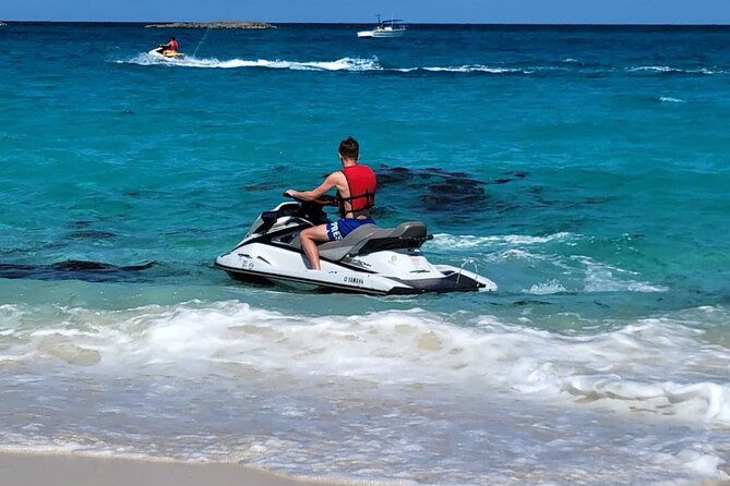 Jetski Rentals Nassau Bahamas. Transportation included (free) - What the actual ride may feel like