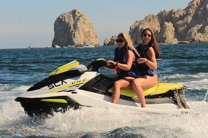 Jetski Ride Activity in El Medano Beach of Mexico - El Arco gives the hour a clear purpose