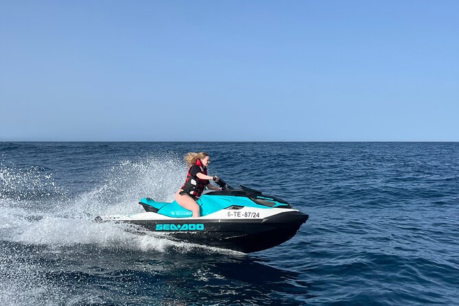 Jetski Tour in Maspalomas - Unlicensed - Guided Experience - Sharing a jet ski and changing drivers
