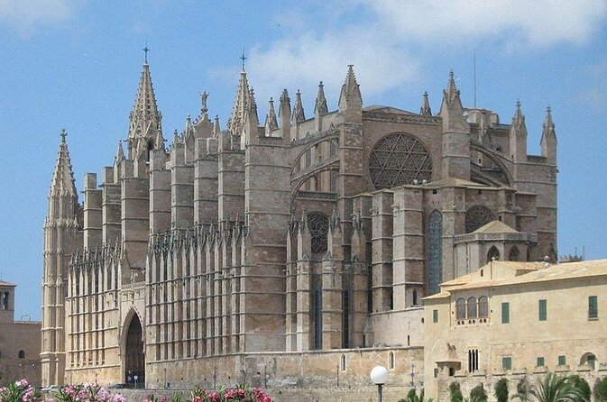 Jetski Tour to the Emblematic Palma Cathedral - Key points at a glance