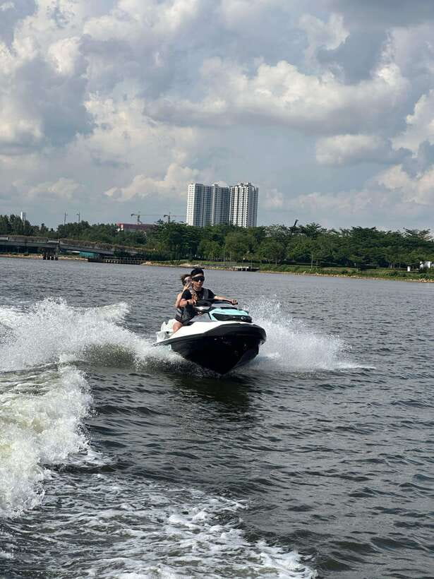 Johor Bahru : Seadoo JetSki 30mins Self Ride Tour (Double) - Riding the SEA-DOO yourself
