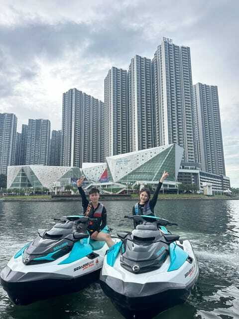 Johor Bahru : Seadoo JetSki 30mins Self Ride Tour(Single) - The RTS Link and R&F Mall photo stop