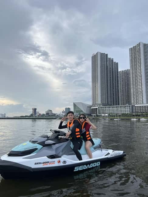 Johor Bahru : Seadoo JetSki 60mins Self Ride Tour(Single) - Johor Port and Teluk Jawa add distance and variety