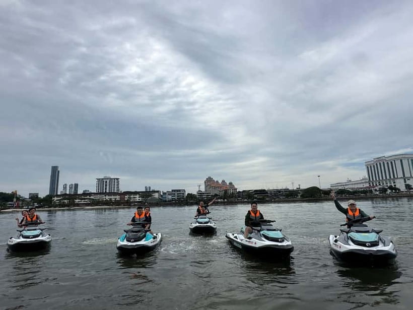 Johor Bahru : Seadoo JetSki 60mins Self Ride Tour(Single) - How wet will you get?