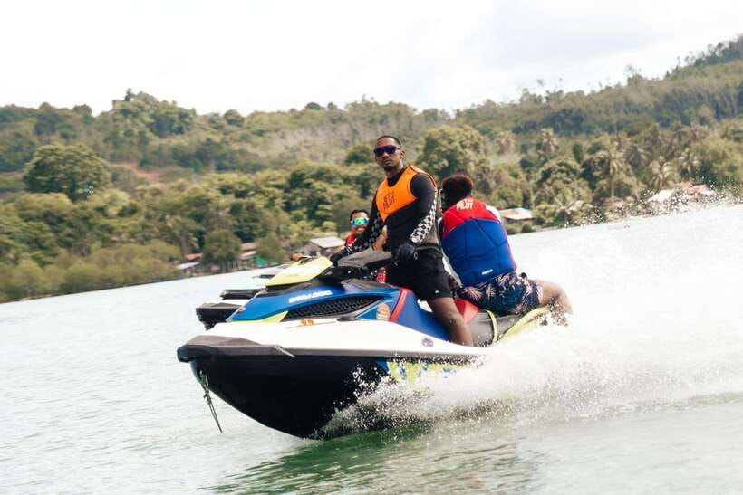 Langkawi: Jet Ski and Parasailing Tour - Pregnant Maiden Lake requires a small cash payment