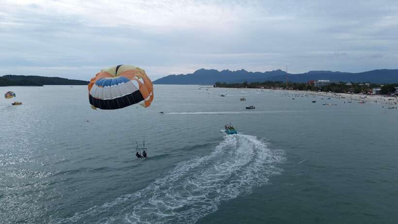 Langkawi: Jet Ski and Parasailing Tour - A swim break at the Fjord Eco Marine Park