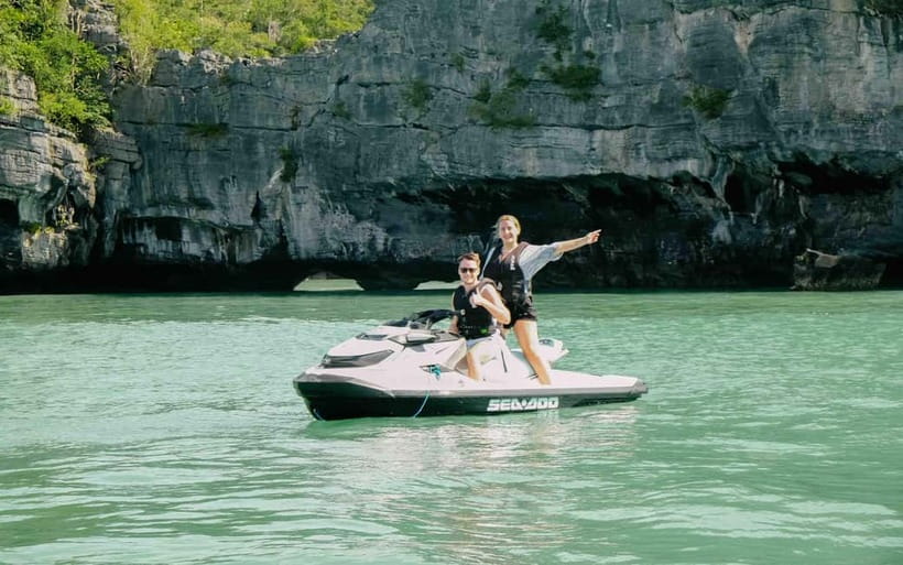 Langkawi: Jet Ski Tour UNESCO Kilim Geopark Free Video - Talam Dua Muka Island and the two-faced beach