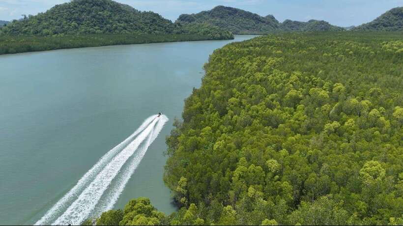 Langkawi: Mangrove Jet Ski Tour with Drone Video - Tuba Island, cliffs, and ancient rock