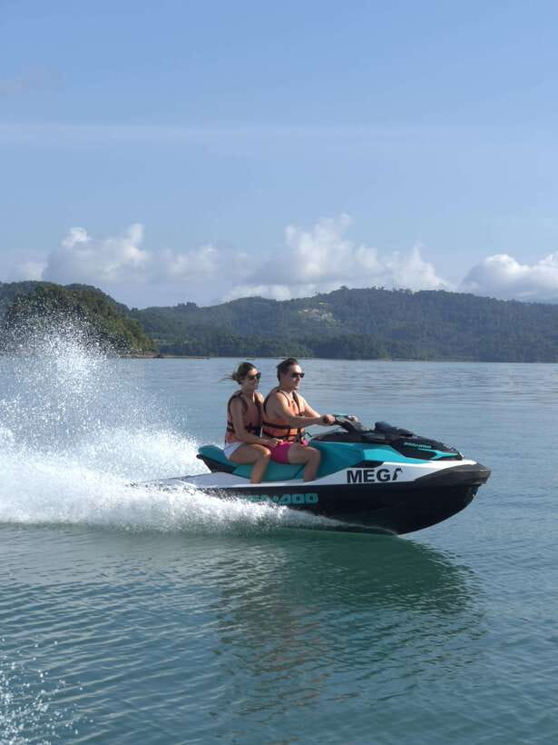 Langkawi: Premium UNESCO Geopark Jet Ski Tour of 8 Islands - The swimming beach and final photo stops