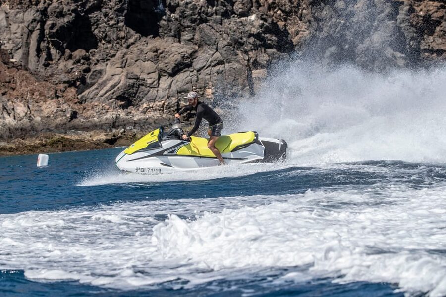 Lanzarote: Jet Ski Tour - The safety briefing and first ride
