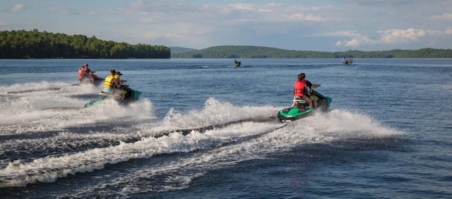 Laurentians: Jetski experience - Who will enjoy this outing most