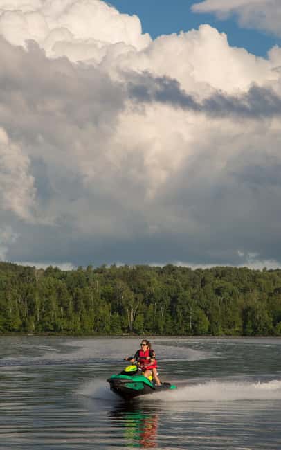 Laurentians: Jetski experience - A small group with a friendly local welcome