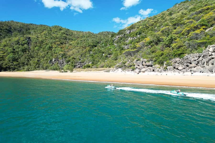 Magnetic Island: 5 Beach Bay Jet Ski Tour - Why the water is the best way to see Magnetic Island