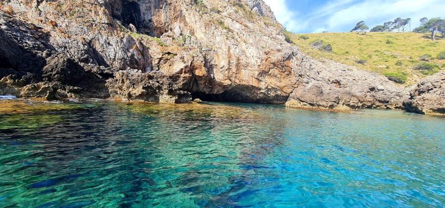 Mallorca Alcudia: Jack Sparrow Cave Jet Ski Tour - The run toward Coll Baix cove