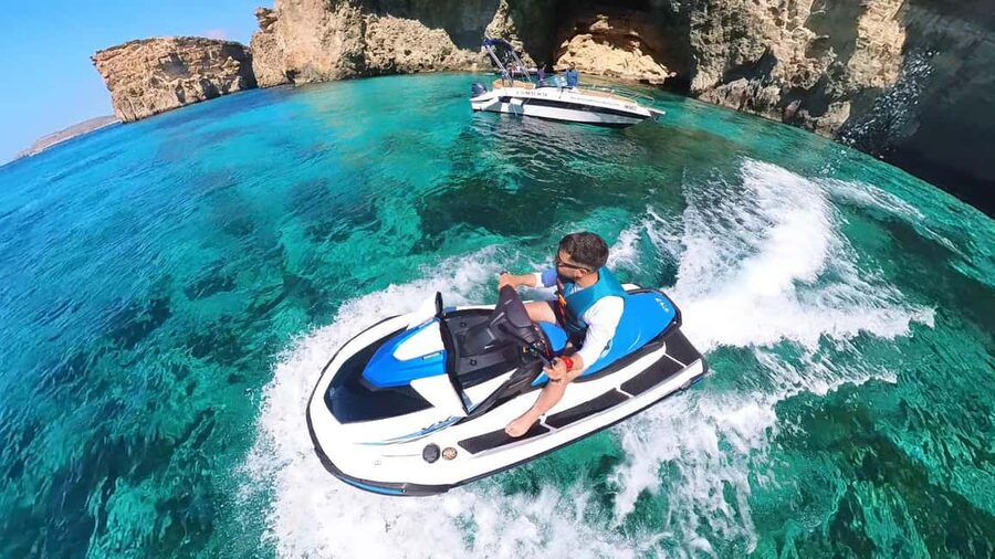 Malta 30 Minutes Jet Ski Rental / Hire - No License Needed - A good fit for couples and first-time riders