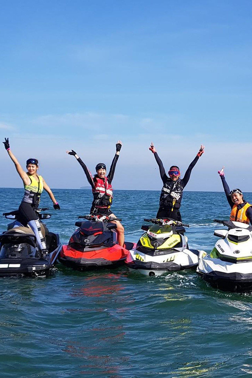 Malta: Jet Ski Rental - Languages, group size, and personal attention