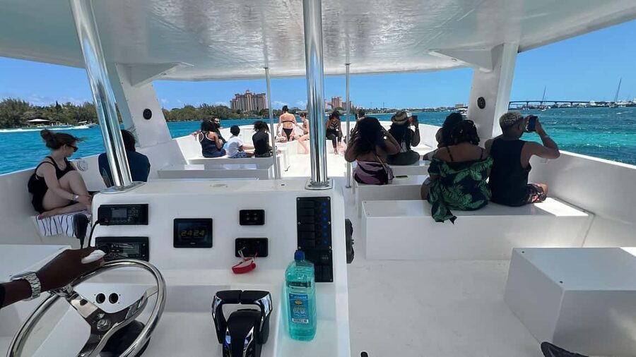 Mansa Bay w/ Swimming Pigs, Banana Boat, JetSki & Snorkeling - Beach-club time at Mansa Bay