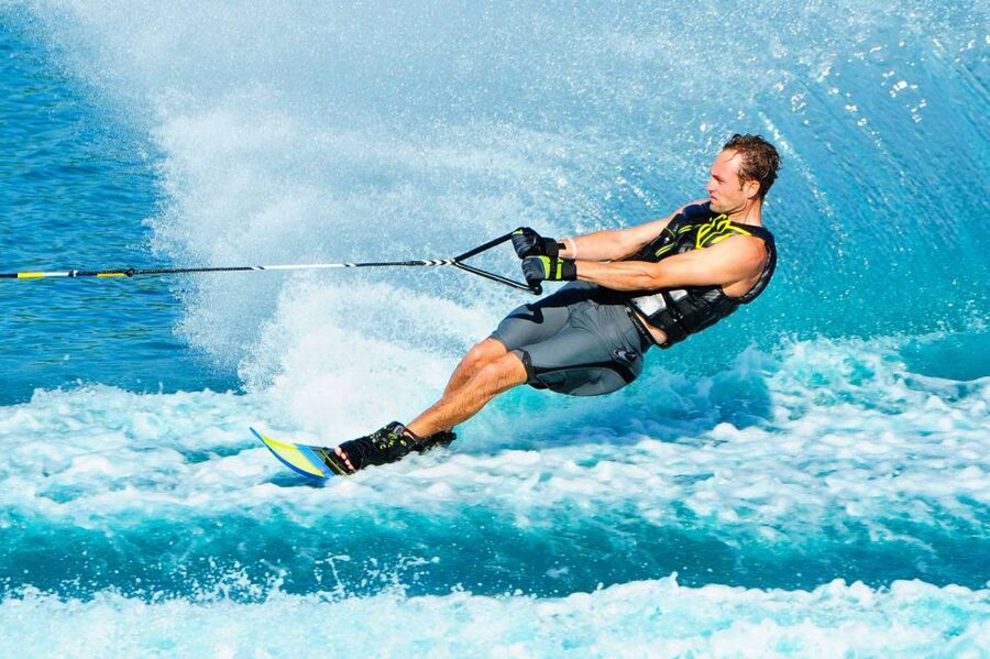 Marmaris: Jet Ski, Jet Car, Flyboard, or Parasailing Trip - Choosing between a jet ski, jet car, flyboard, and parasailing