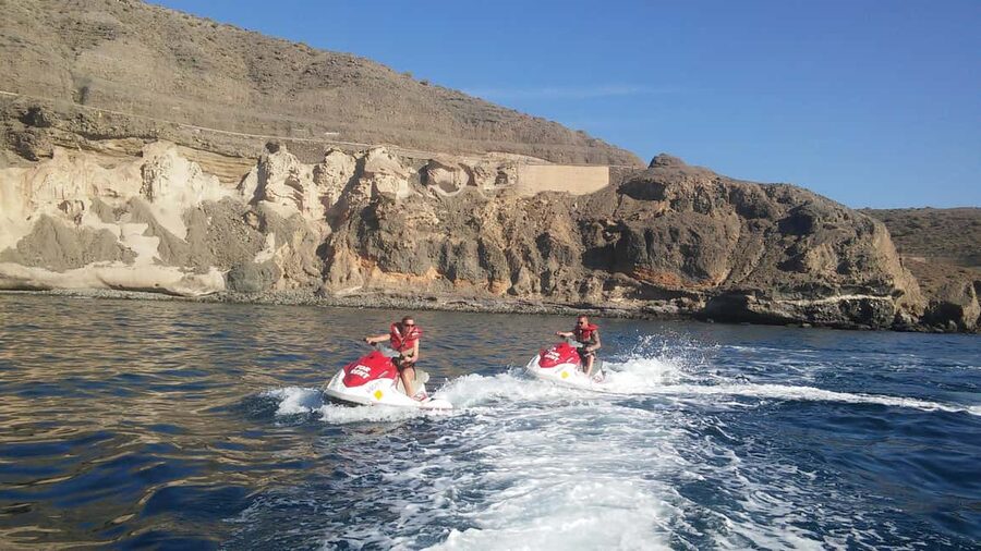 Maspalomas: Jetski Safari 60 Minutes - Free PickUp & DropOff - Sharing the Jet Ski and Changing Drivers