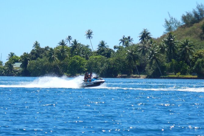 Medium Magical Combo in Moorea of 2 hours of Jetski and 3h30 of Quad - Pineapple fields, plantations, and island legends