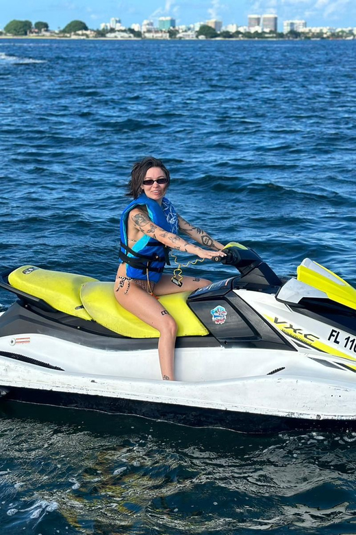 Miami Beach: Boat Ride and Jet Ski Rental - Safety briefing before the jet ski