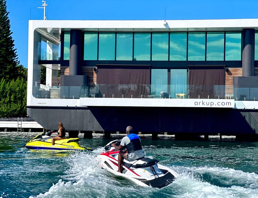 Miami Beach: WaveRunner 1 Hour Rental & 1 Hour Boat Ride - What to bring and how to avoid trouble
