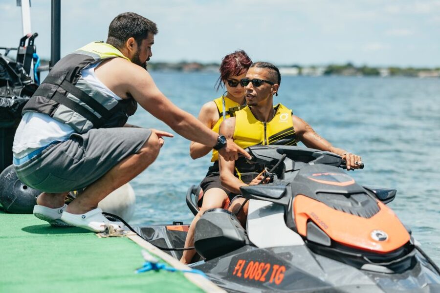Miami: Jet Ski Rental in Biscayne Bay - Age rules and who can ride