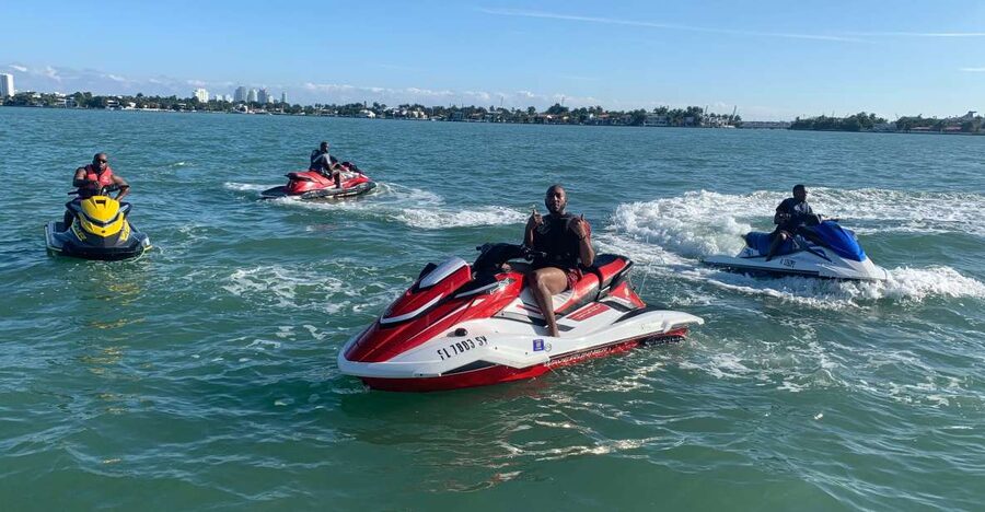 Miami: Jet Ski Rental with Instructor and Tutorial - Riding Biscayne Bay with Miami in view