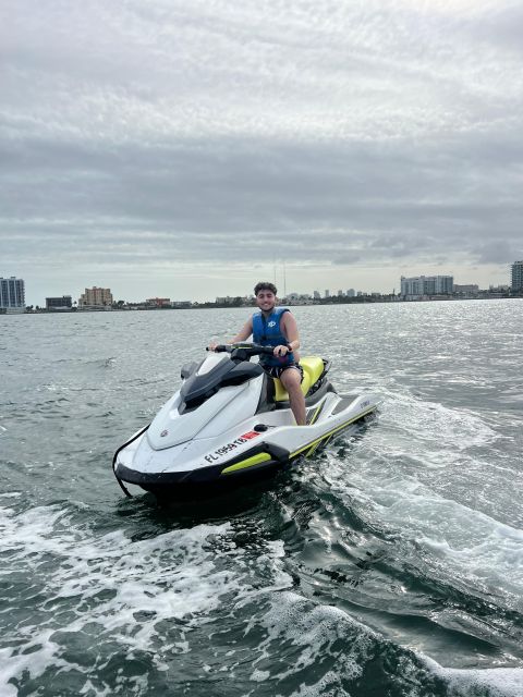 Miami: Miami Beach Jetski Ride with Boat and Drinks - Learning the basics before opening the throttle