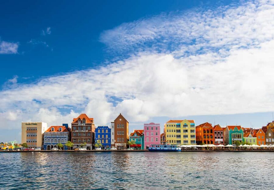 Nassau: Jet Ski Ride, Parasailing & Banana Boat Tour - The banana boat ride across the water