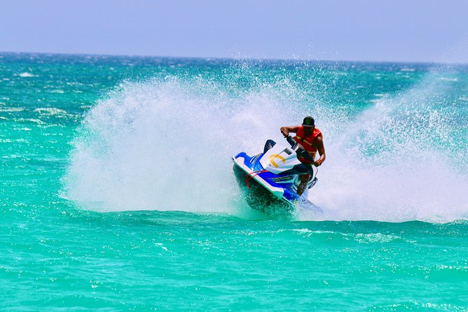Palm Beach Aruba Waverunner Rentals - Palm Beach speed in a compact 30-minute ride